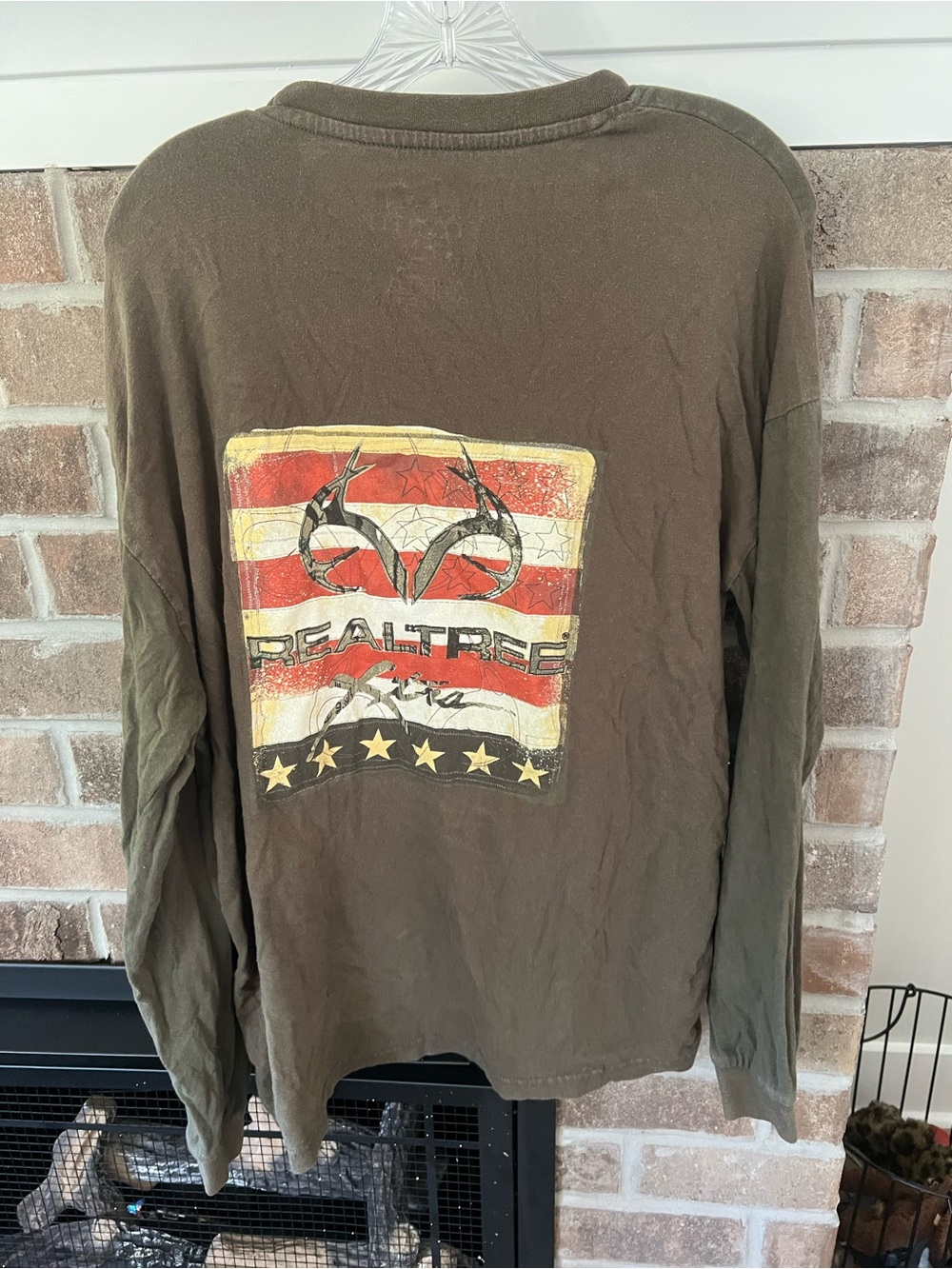Realtree Brown Long Sleeve Logo Shirt - Picture 3 of 3